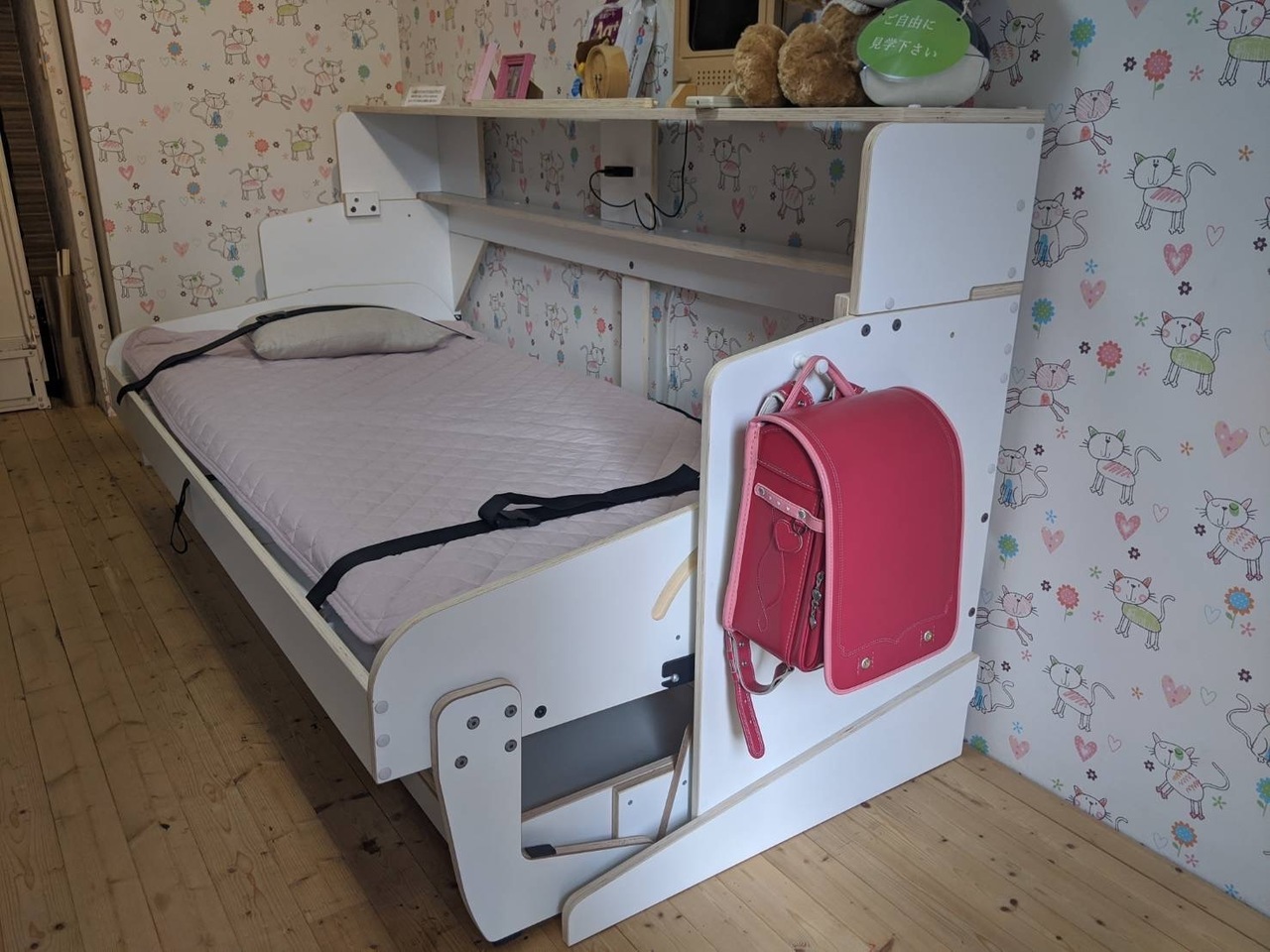 学習机（机ベッド一体型）
