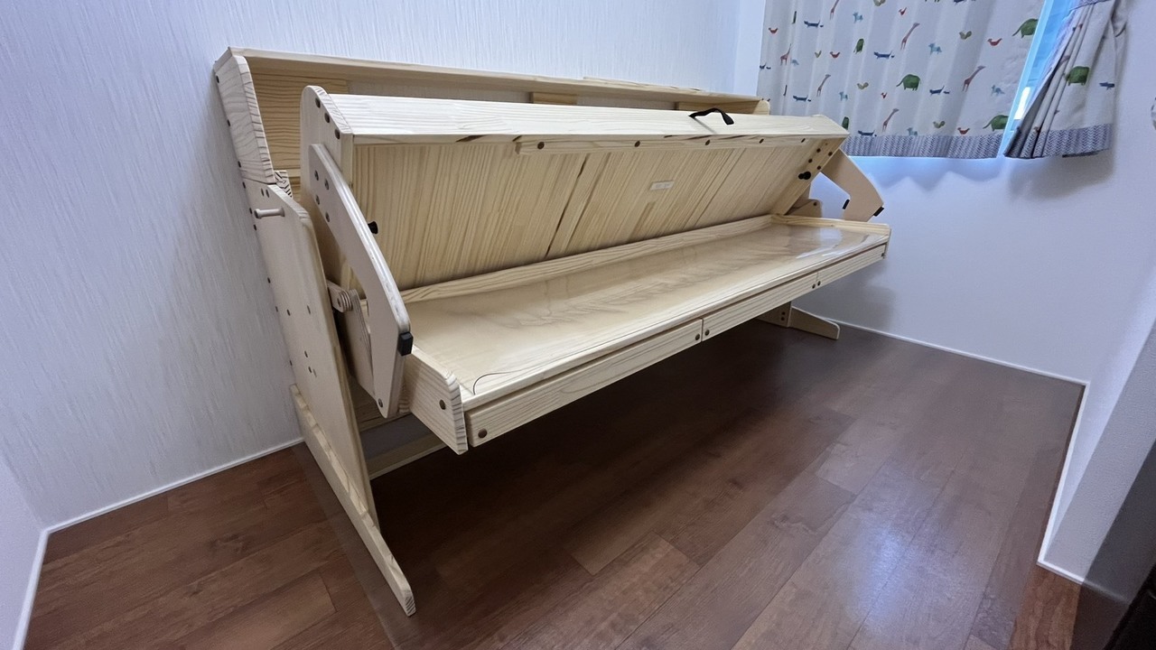 デスクベッド（机ベッド一体型）