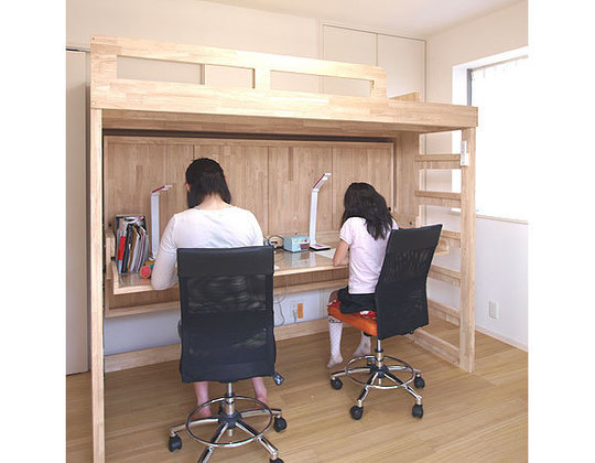 五畳に二人分の机とベッドの配置 リノキッズ 二段ベッド ロフトベッドを超えたベッド一体型学習机